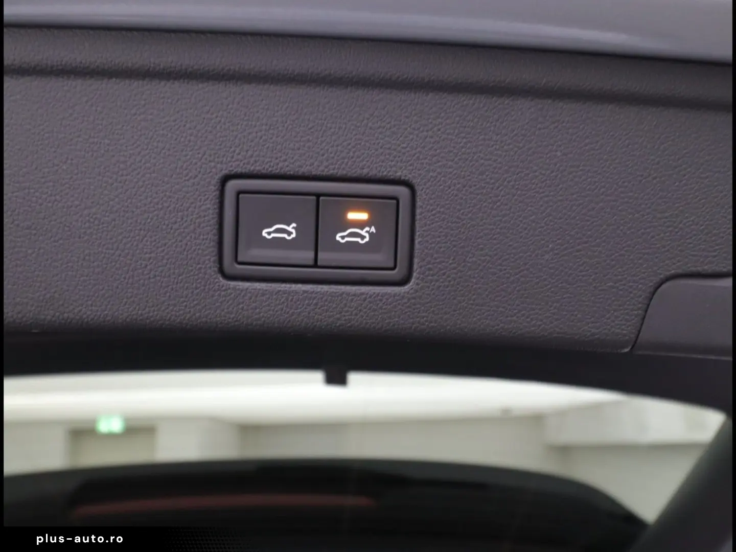 VW TOUAREG R EHYBRID 3.0 V6 TSI TIPTRONIC Bluetooth