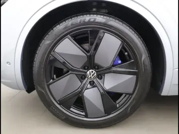 VW TOUAREG R EHYBRID 3.0 V6 TSI TIPTRONIC Bluetooth