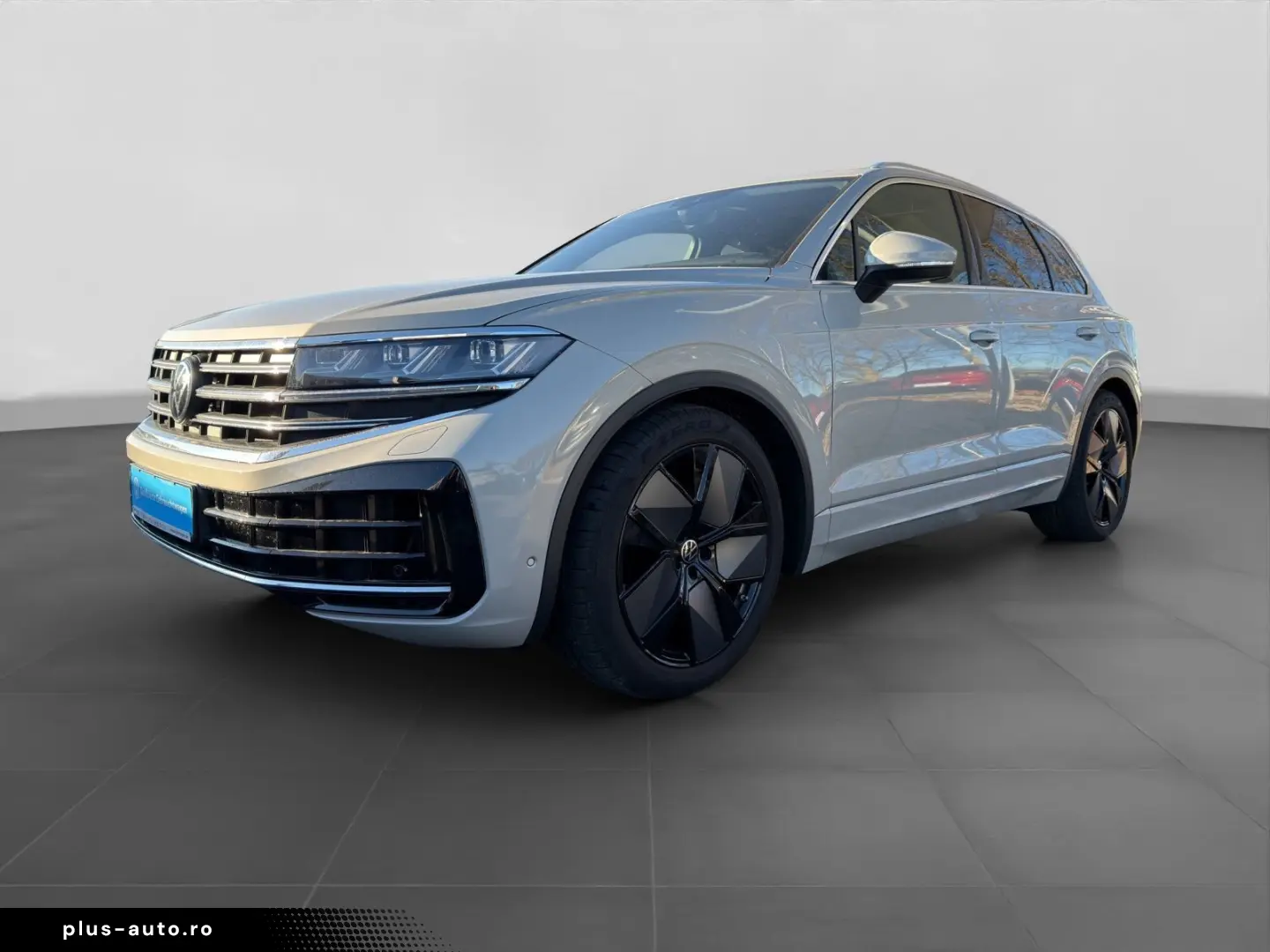 VW Touareg 3.0 eHybrid 4M ELEGANCE LUFT MASSAGE KLI