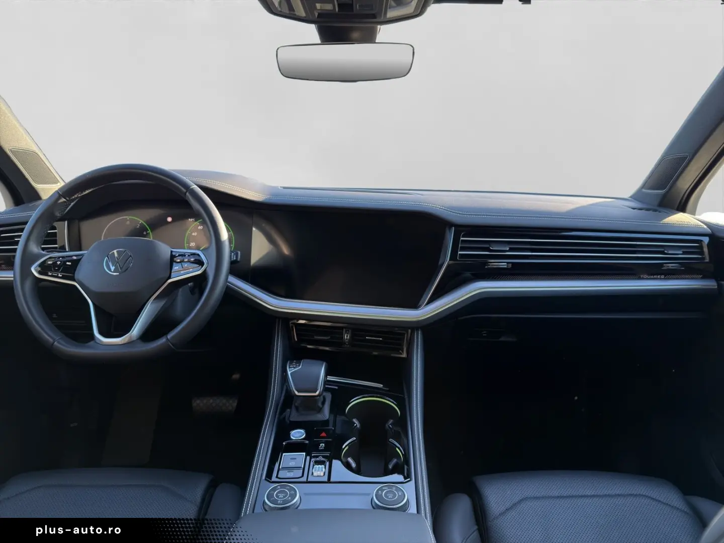 VW Touareg 3.0 eHybrid 4M ELEGANCE LUFT MASSAGE KLI