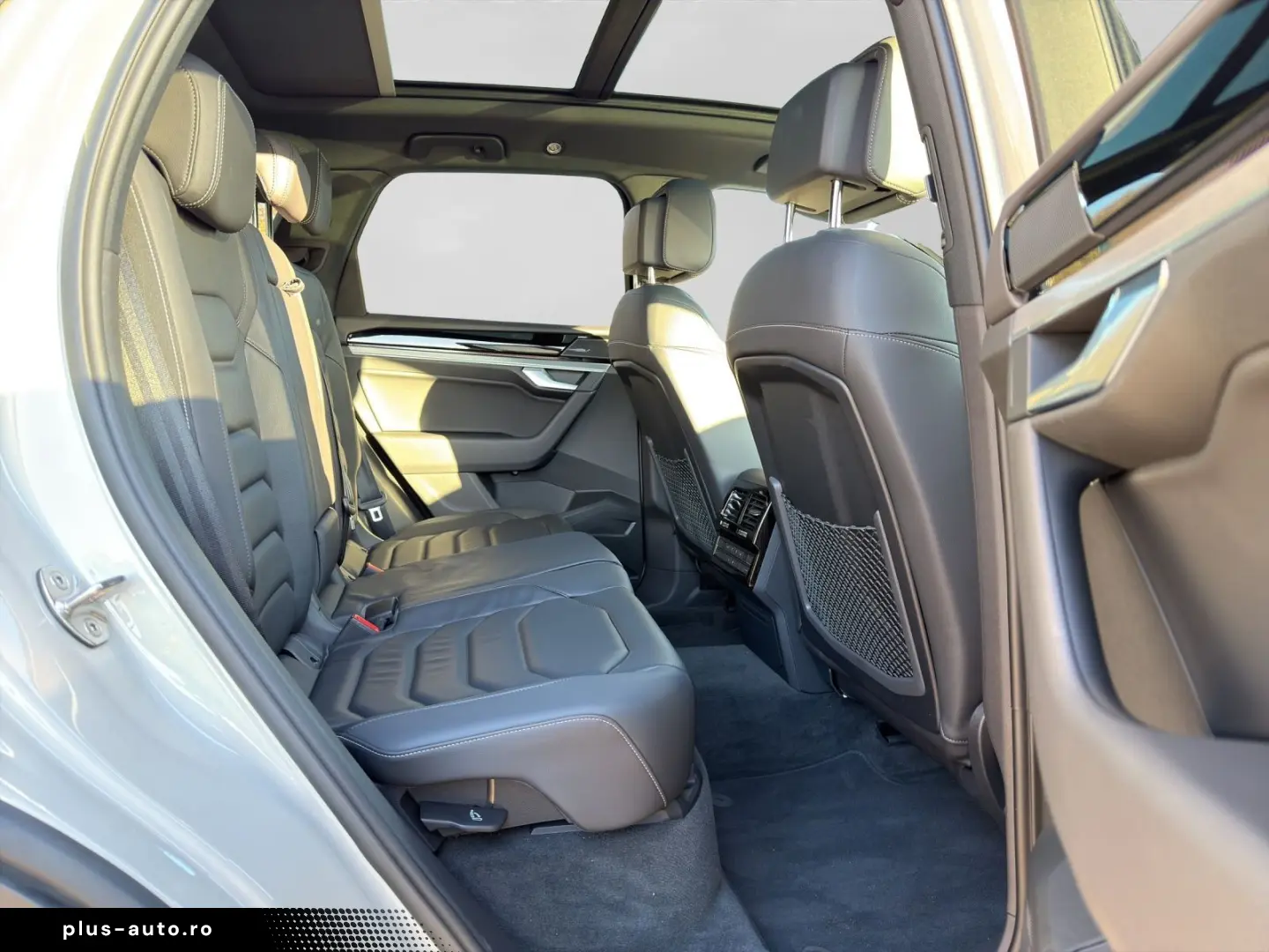 VW Touareg 3.0 eHybrid 4M ELEGANCE LUFT MASSAGE KLI