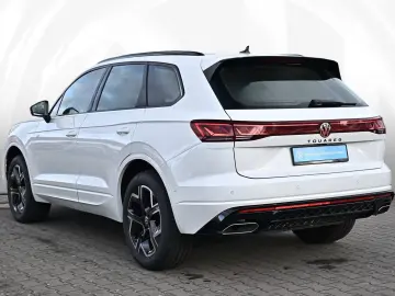 VW Touareg 3.0 TDI 4 Motion tiptronic R-Line Black