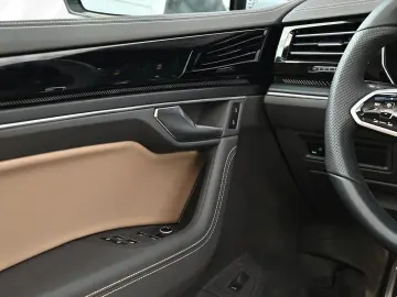 VW Touareg 3.0 TDI 4 Motion tiptronic R-Line Black