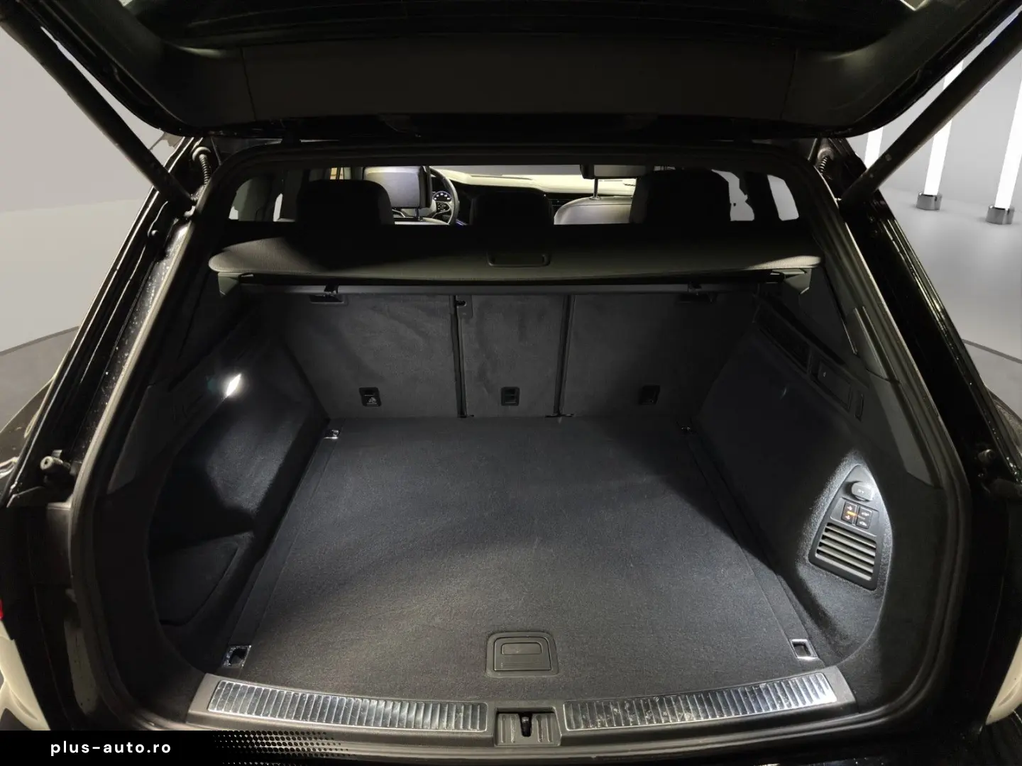 VW Touareg 3.0 TDI 170 kW 4Motion Elegance