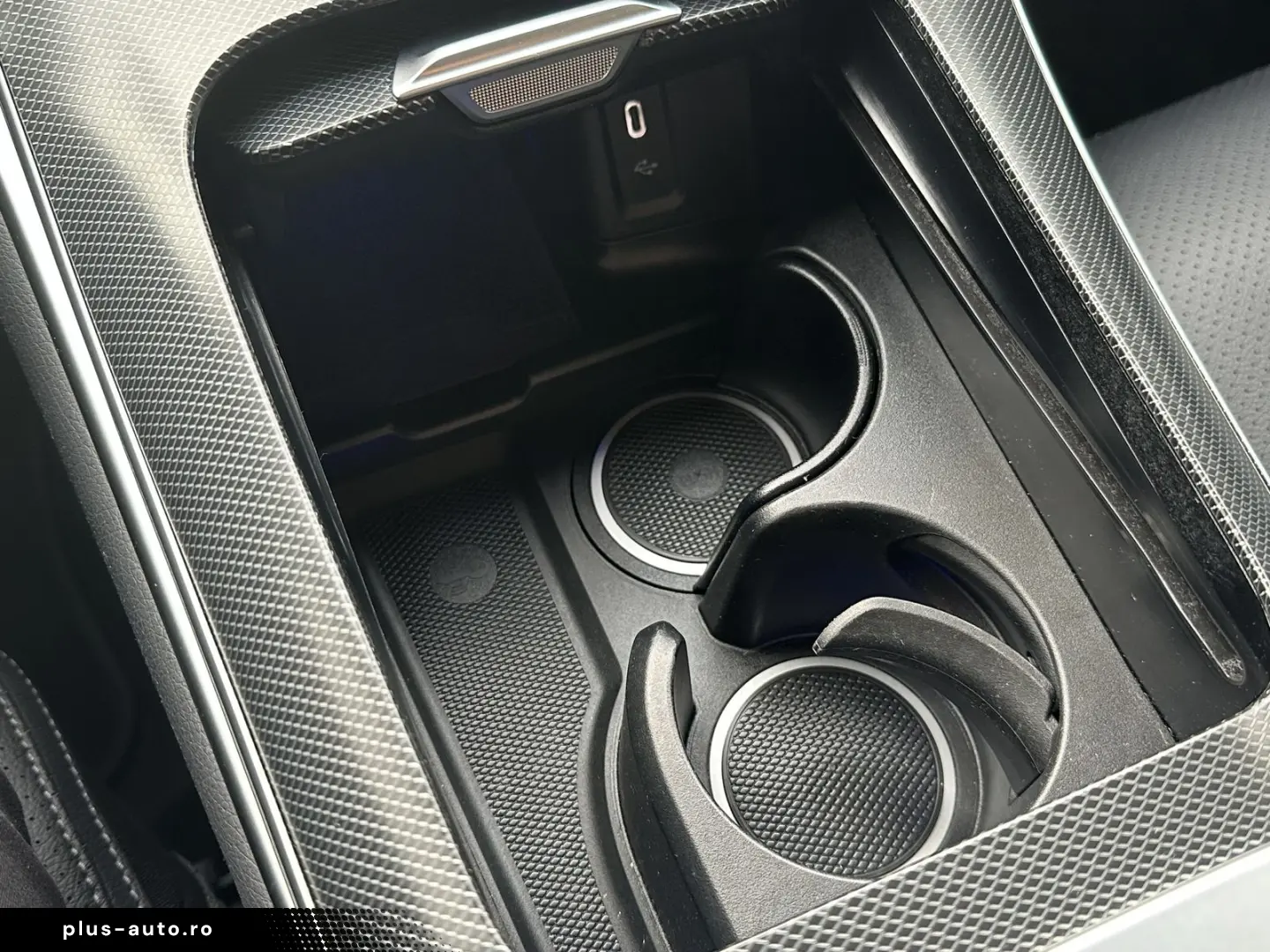 MERCEDES-BENZ GLC 300 d 4M 9G Avantgarde MASSAGE DST&hellip;