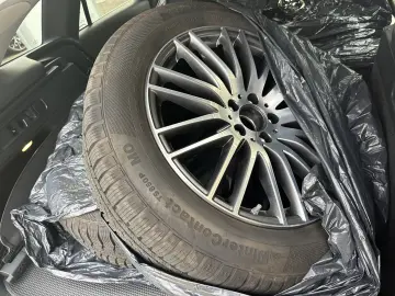 MERCEDES-BENZ GLC 300 d 4M 9G Avantgarde MASSAGE DST&hellip;