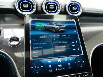 MERCEDES-BENZ GLC300de Coupe 4M 2x AMG PREMIUM PLUS PANO KEY