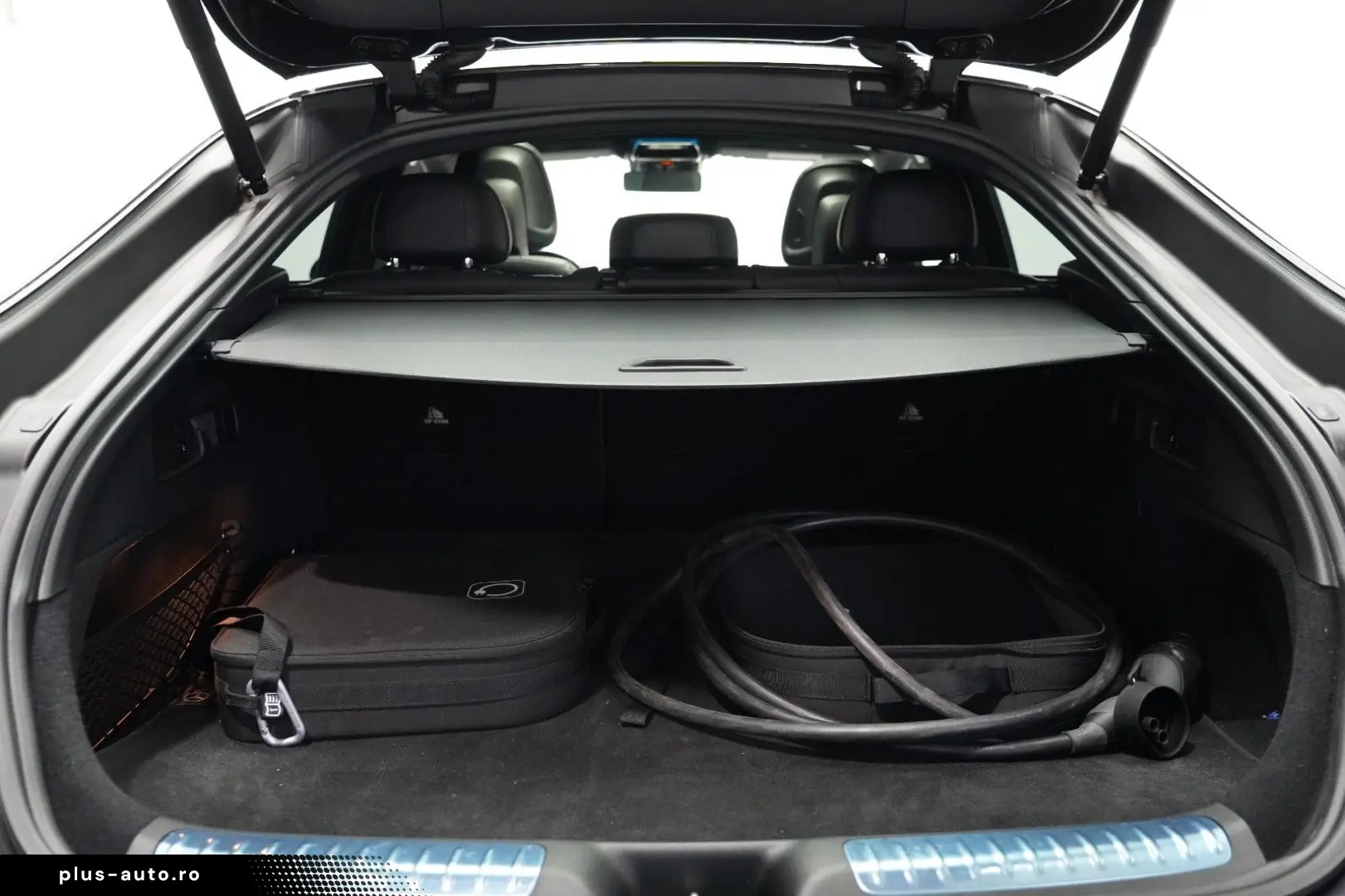 MERCEDES-BENZ GLC300de Coupe 4M 2x AMG PREMIUM PLUS PANO KEY