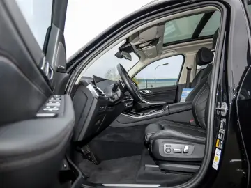 BMW X5 xDrive50e Pano AHK Integral Luftfed. DA PA Pr