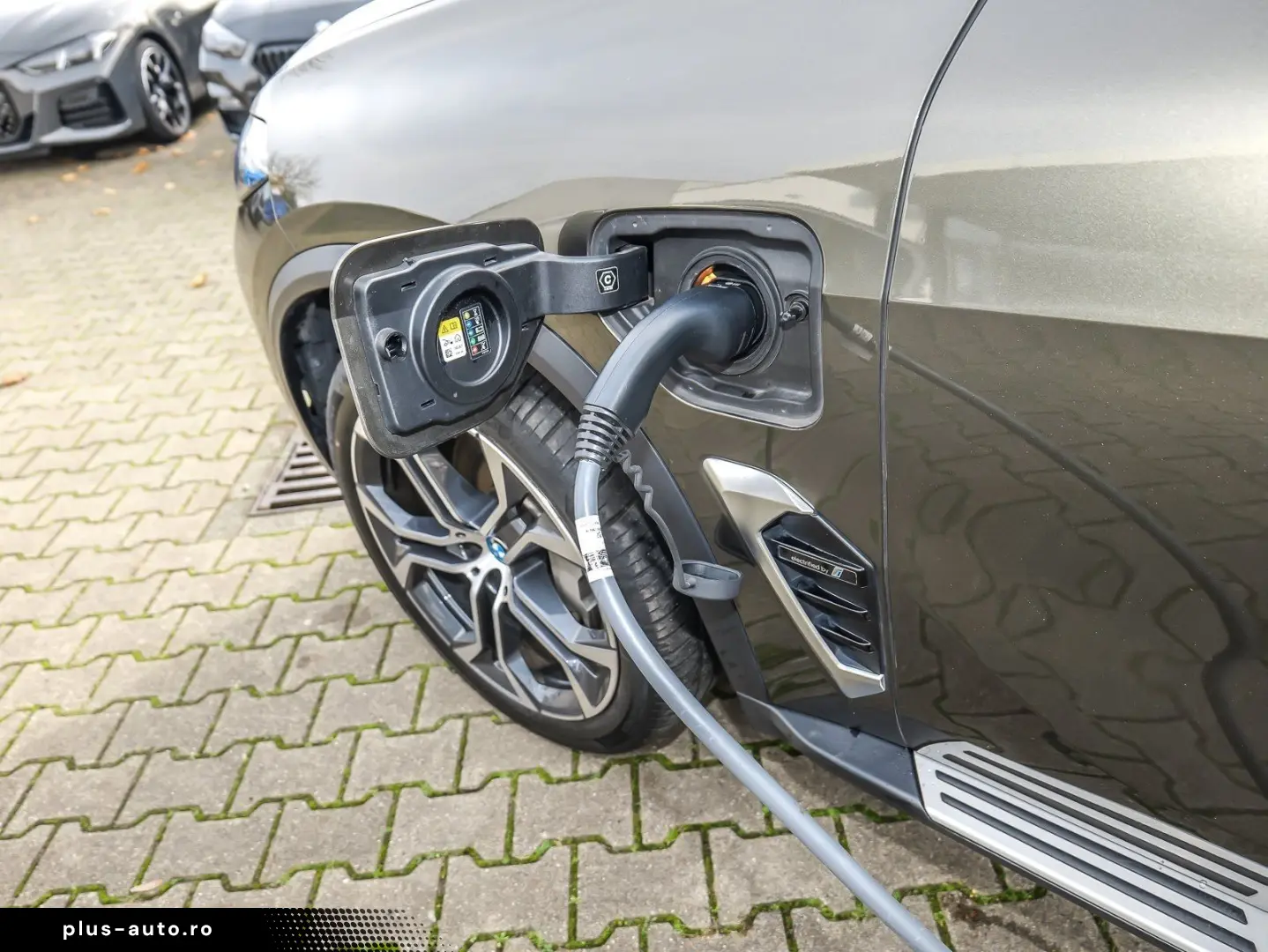 BMW X5 xDrive50e Pano DA Prof. AHK Soft-Close 21