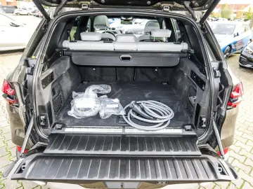 BMW X5 xDrive50e Pano DA Prof. AHK Soft-Close 21