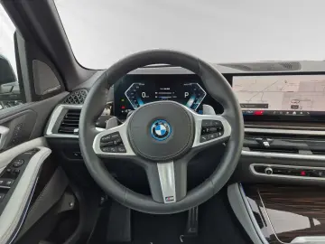 BMW X5 xDrive50e M Sport AHK Pano LCProf. Head-Up