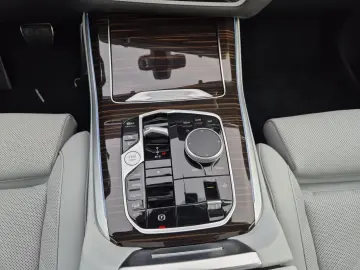 BMW X5 xDrive50e M Sport AHK Pano LCProf. Head-Up