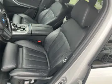 BMW X5 45e M Sport Laserlicht HUD  AHK Navi Leder