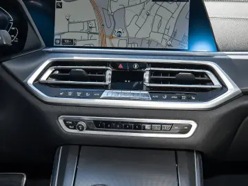BMW X5 xDrive45e M Sport HUD PANO ACC AHK 360 KAM
