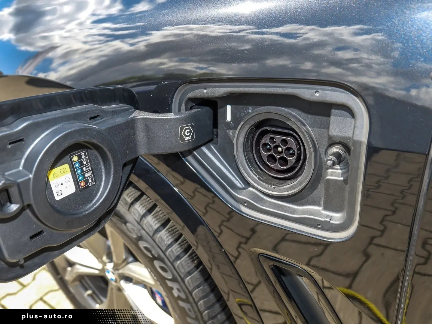 BMW X5 xDrive45e M Sport HUD PANO ACC AHK 360 KAM