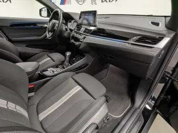 BMW X2 xDrive25e HuD HiFi DA PA RFK DAB LED 18''