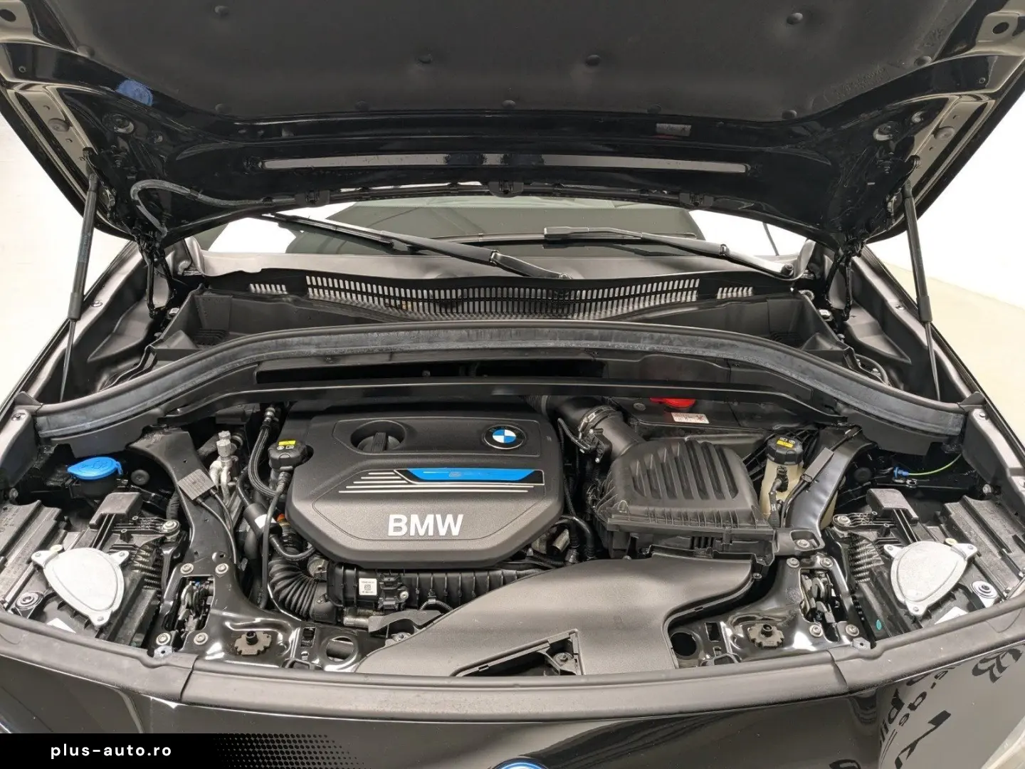 BMW X2 xDrive25e HuD HiFi DA PA RFK DAB LED 18''