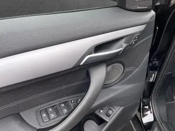 BMW X2 xDrive25e Advantage  DrivAss  ParkAss  HK-Sou