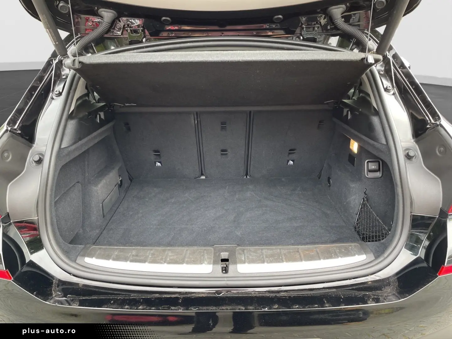 BMW X2 xDrive25e Advantage  DrivAss  ParkAss  HK-Sou