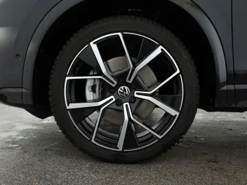 VW Tiguan 2.0 TSI DSG 4M R-Line IQ Pano Nav ACC 360