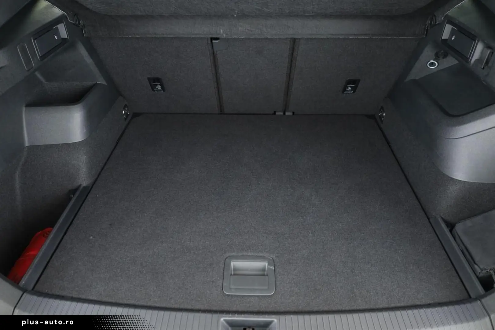 VW Tiguan 2.0 TSI DSG 4M R-Line IQ Pano Nav ACC 360