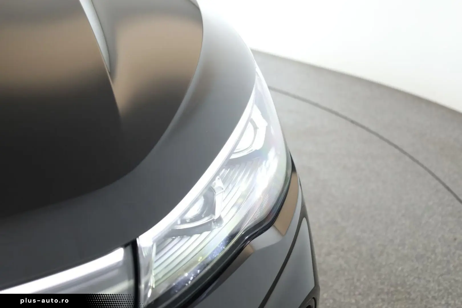 VW Tiguan 2.0 TSI DSG 4M R-Line IQ Pano Nav ACC 360