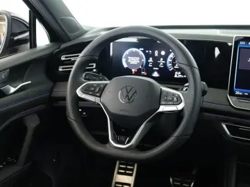 VW Tiguan 2.0 TSI DSG 4M R-Line IQ Pano Nav ACC 360