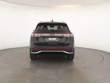 VW Tiguan 2.0 TSI DSG 4M R-Line IQ Pano Nav ACC 360