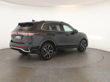 VW Tiguan 2.0 TSI DSG 4M R-Line IQ Pano Nav ACC 360