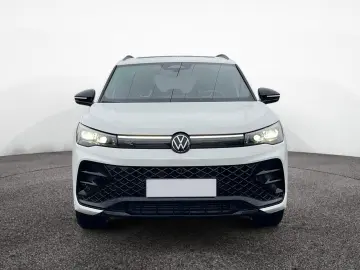 VW Tiguan R-Line 4Motion TDI DSG 20  AHK PANO BLACK