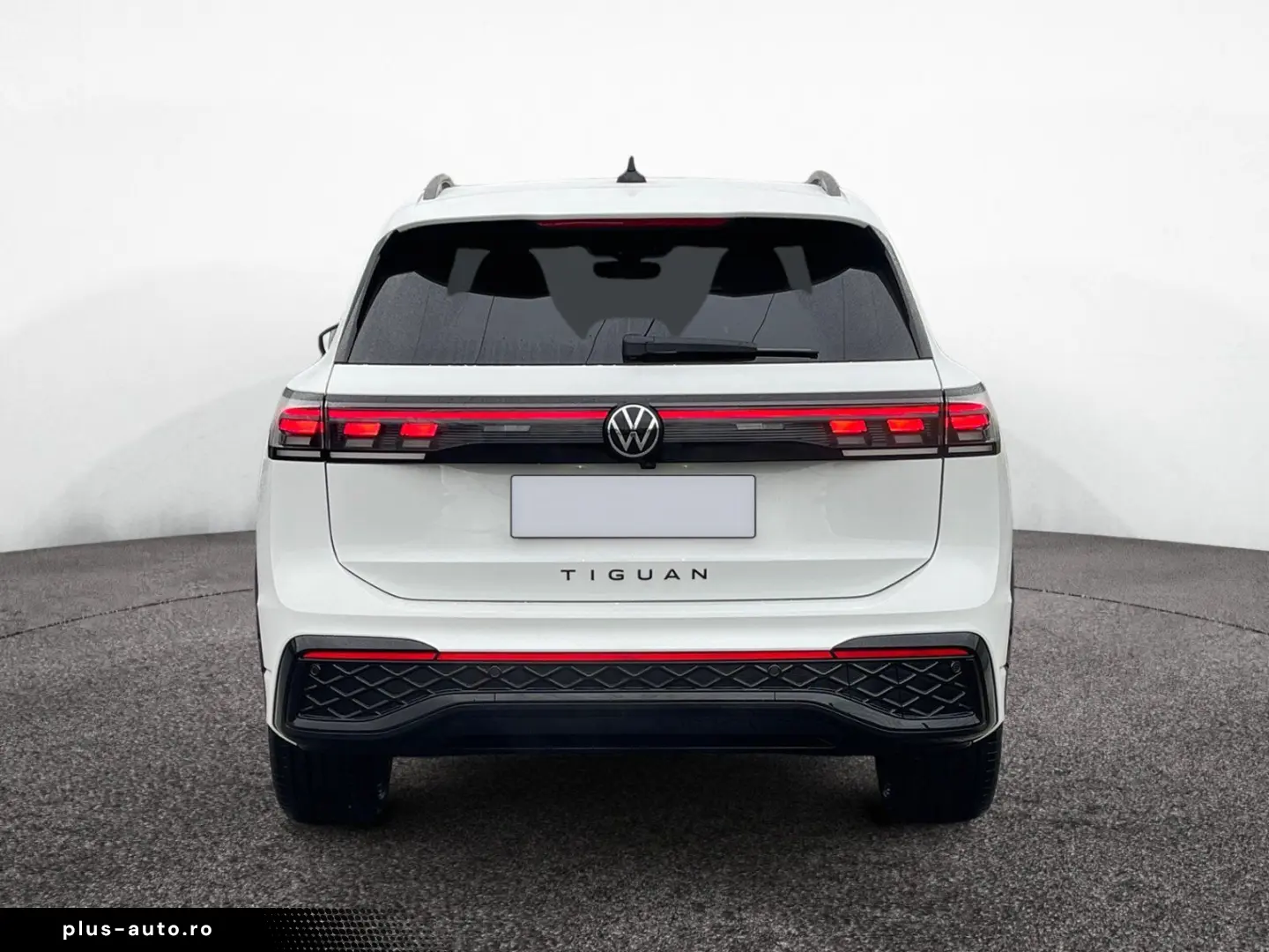 VW Tiguan R-Line 4Motion TDI DSG 20  AHK PANO BLACK