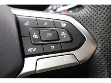 VW Tiguan 2.0 TDI 4M R-Line  Black Style  DSG Navi