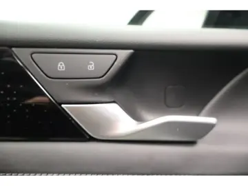 VW Tiguan 2.0 TDI 4M R-Line  Black Style  DSG Navi