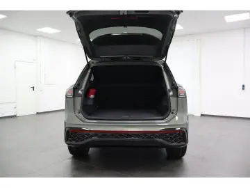 VW Tiguan 2.0 TDI 4M R-Line  Black Style  DSG Navi