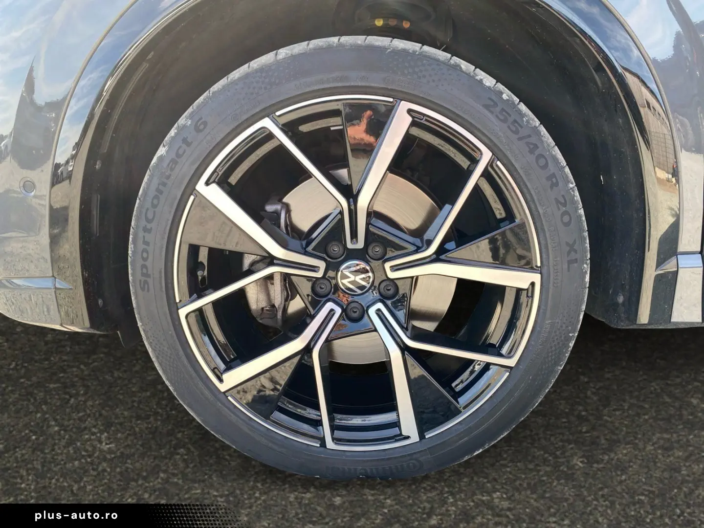 VW Tiguan R-Line 2.0 TSI DSG 4M Pano AHK Matrix ACC