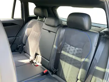 VW Tiguan R-Line 2.0 TSI DSG 4M Pano AHK Matrix ACC