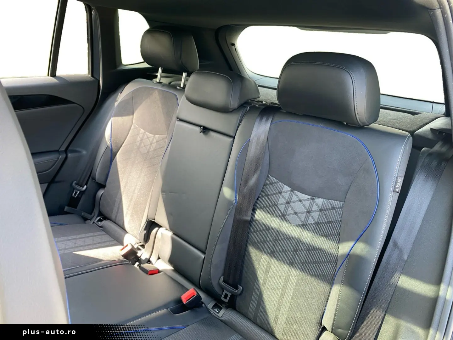 VW Tiguan R-Line 2.0 TSI DSG 4M Pano AHK Matrix ACC