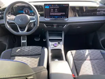 VW Tiguan R-Line 2.0 TSI DSG 4M Pano AHK Matrix ACC