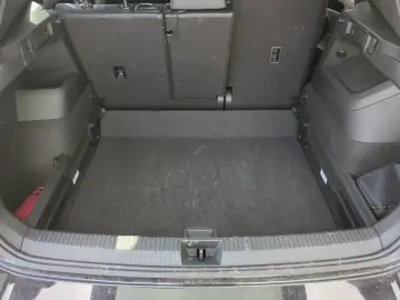 VW Tiguan R-Line 2.0 TSI DSG 4M Pano AHK Matrix ACC