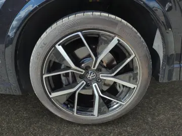VW Tiguan R-Line 2.0 TSI DSG 4M Pano AHK Matrix ACC