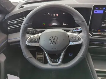 VW Tiguan R-Line 2.0 TSI DSG 4M Pano AHK Matrix ACC