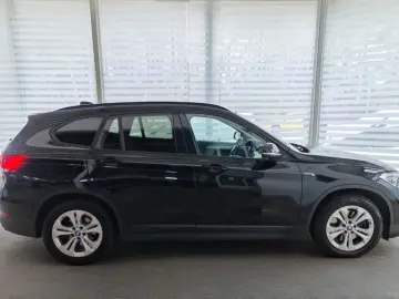 BMW X1 xD25e KAMERA AHK LED