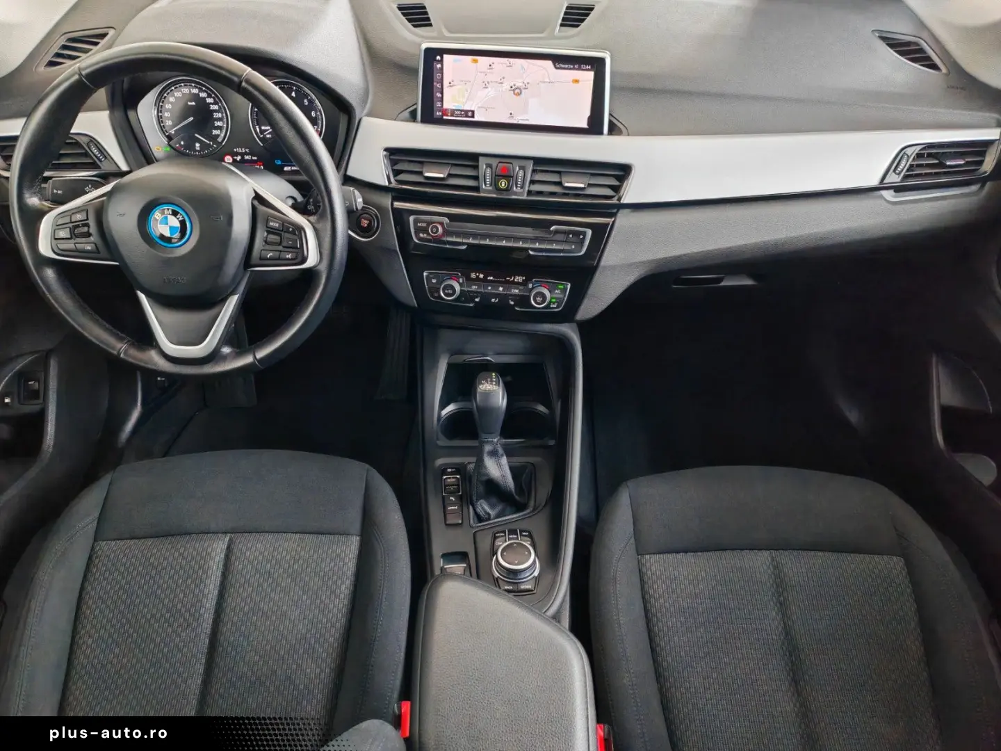 BMW X1 xD25e KAMERA AHK LED