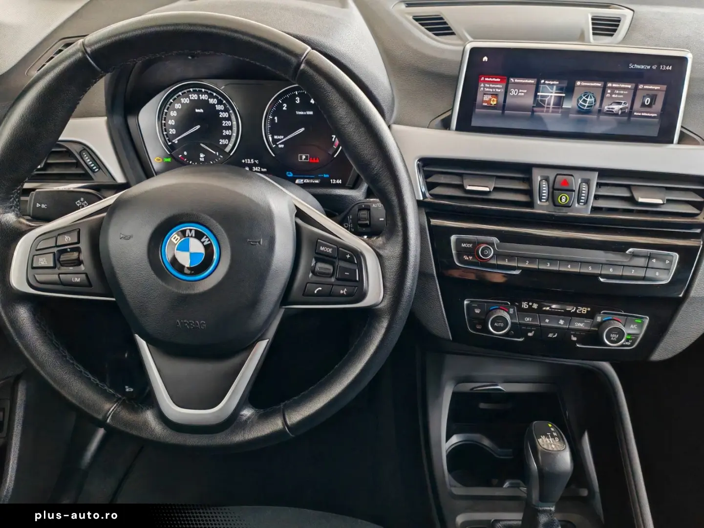 BMW X1 xD25e KAMERA AHK LED