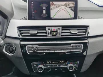 BMW X1 xD25e KAMERA AHK LED