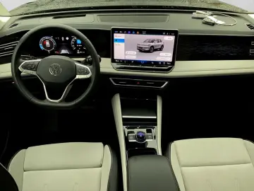 VW Tiguan 2.0 TDI DSG 4M 193PS ELEGANCE PANO AHK KA