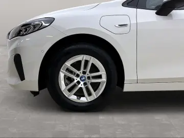 BMW 225e xDrive Active Tourer Kamera Sitzheizung