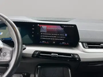 BMW 225e xDrive Active Tourer Kamera Sitzheizung