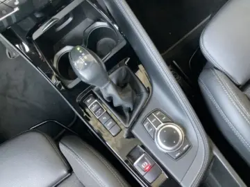 BMW X1 xD 25e SportLine Navi  HUD ACC LED Kamera